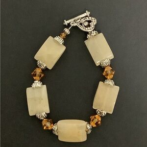 Elegant Yellow Calcite with Swarovski crystals in Silver toned Bracelet.. 💛